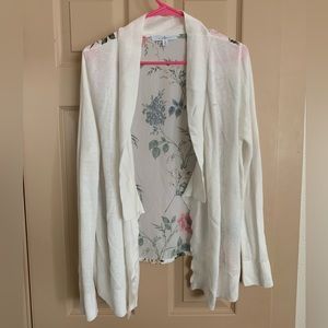 [2/$15 SALE!!] Floral White Open Cardigan/Top